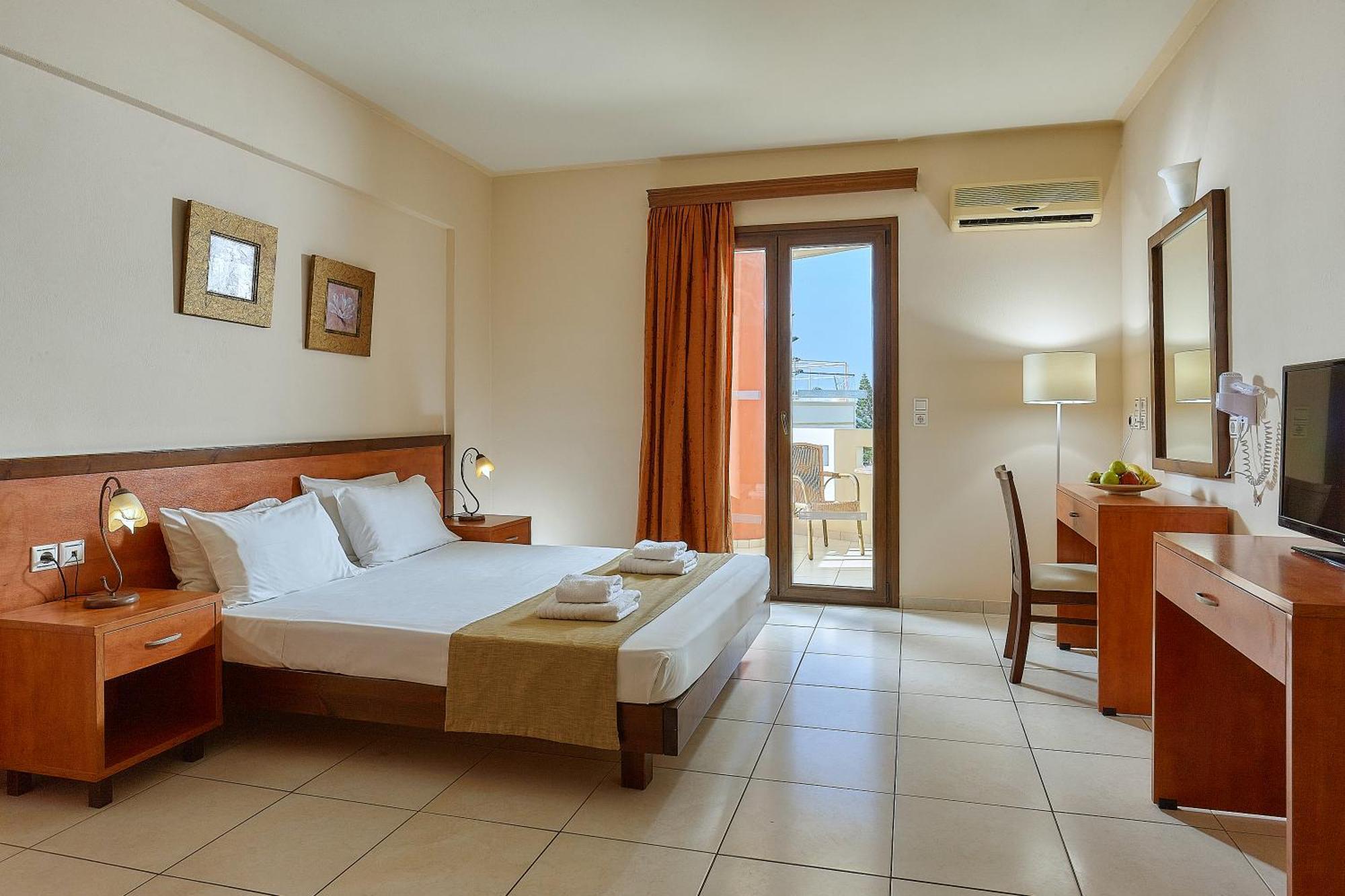 St Constantin Sea Hotel & Spa Resort Гуве Экстерьер фото