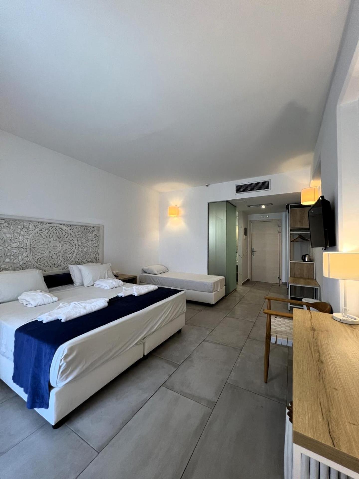 St Constantin Sea Hotel & Spa Resort Гуве Экстерьер фото