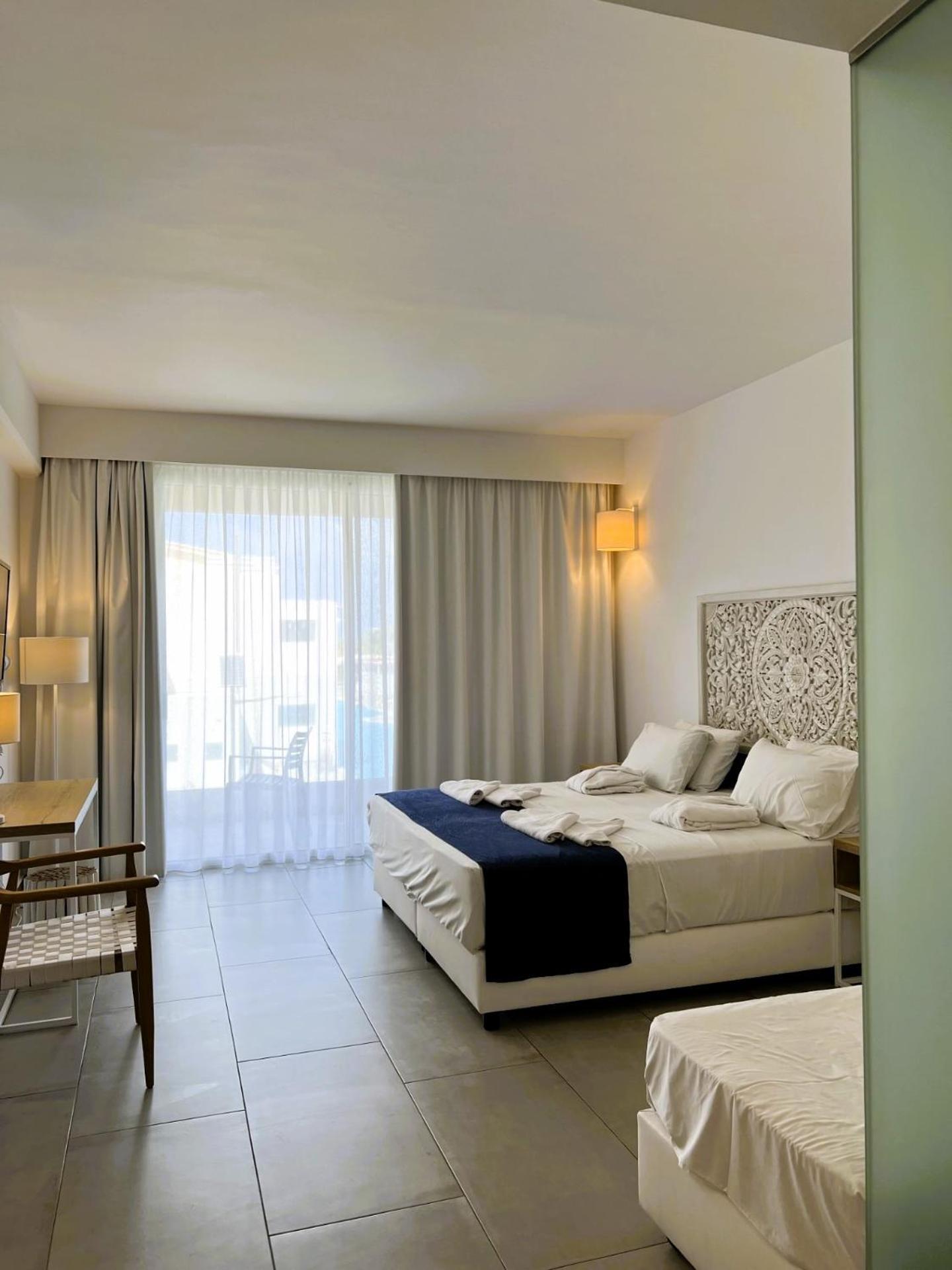 St Constantin Sea Hotel & Spa Resort Гуве Экстерьер фото